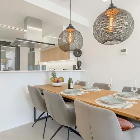 Apartamento Romana - Direct Aan Zee - Incl Prive Parkeerplaats In Parkeergarage! Dénia